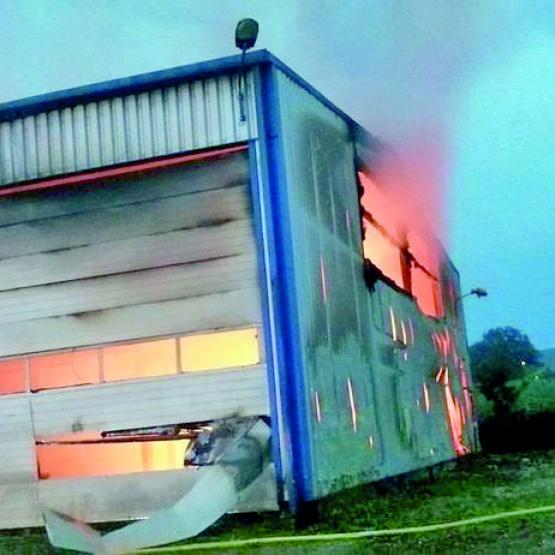 Un terrible incendie a ravagé le local de stockage du GPPR, le 11 juillet dernier.
