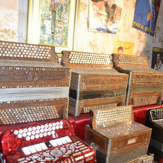 Accordéon comtois, à Dannemarie-sur-Crête, est un atelier de réparation, d'accordage et de remise en état des accordéons. Crédit photo : A.Coronel