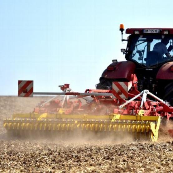 Le déchaumage remplit plusieurs fonctions agronomiques.