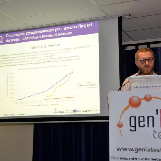 Mickaël Brochard, de l'Idele, a présenté le projet méthane 2030 à l'occasion de l'AG de Geniatest. Crédit photo : Alexandre Coronel