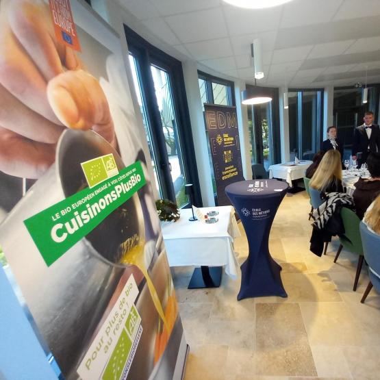 Le restaurant pédagogique de l'Ecole des Métiers Dijon Métropole accueillait le programme CuisinonsPlusBio le 9 décembre. 