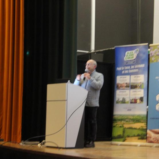  Pierre WEILL, co-fondateur de Bleu-Blanc-Cœur et auteur du livre « Une seule santé ». Crédit photo : A.Coronel