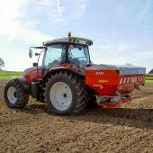 Le nouveau dispositif de taxation des engrais azotés importés selon leur bilan carbone estimé va renchérir le coût de ce fertilisant. Crédit photo : AC