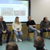 La table ronde de clôture de l’AG du GDS du Jura a donné la parole à différents acteurs directement confrontés à la gestion de la DNC. Crédit photo : Sébastien Closa/JAR