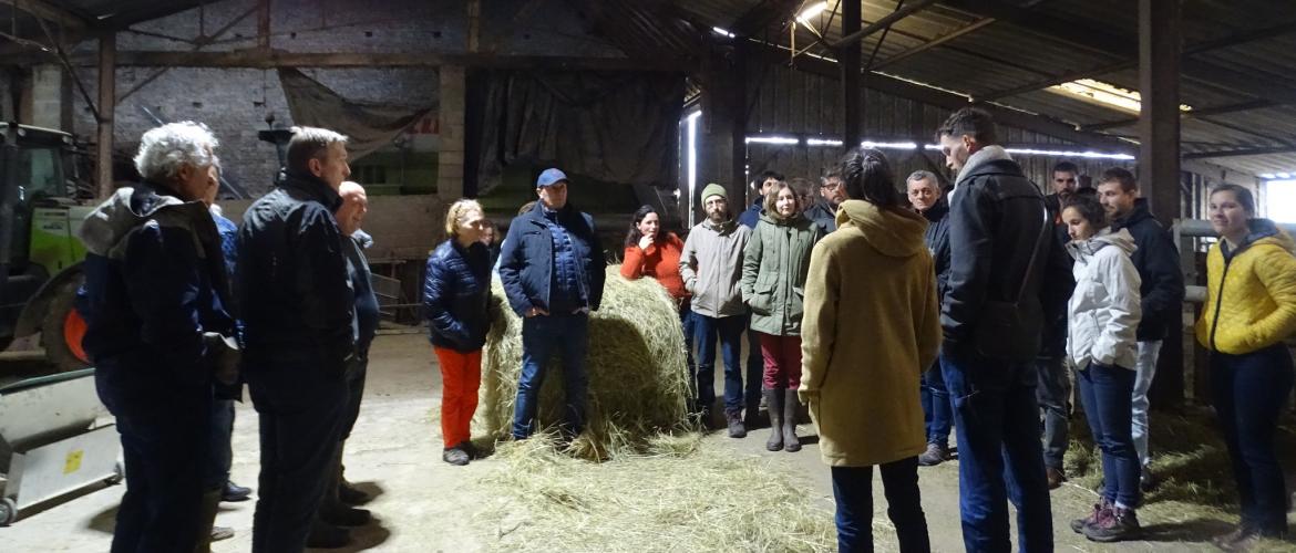 La visite de la ferme des Cramaillot, suite à l'AG du GAB70. Crédit photo : Marion Churout (animatrice GAB70)