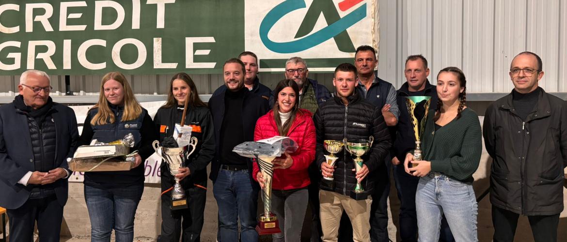 Cette finale départementale a permis de sélectionner les meilleurs pointeurs des races montbéliarde et charolaise. Crédit photo : JA70